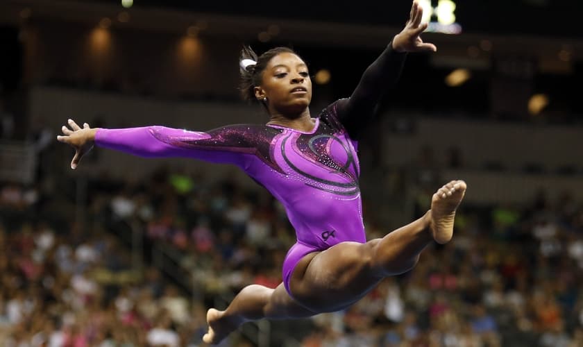 Simone Biles conquistou cinco medalhas nos Jogos Olímpicos de 2016. (Foto: Reprodução)