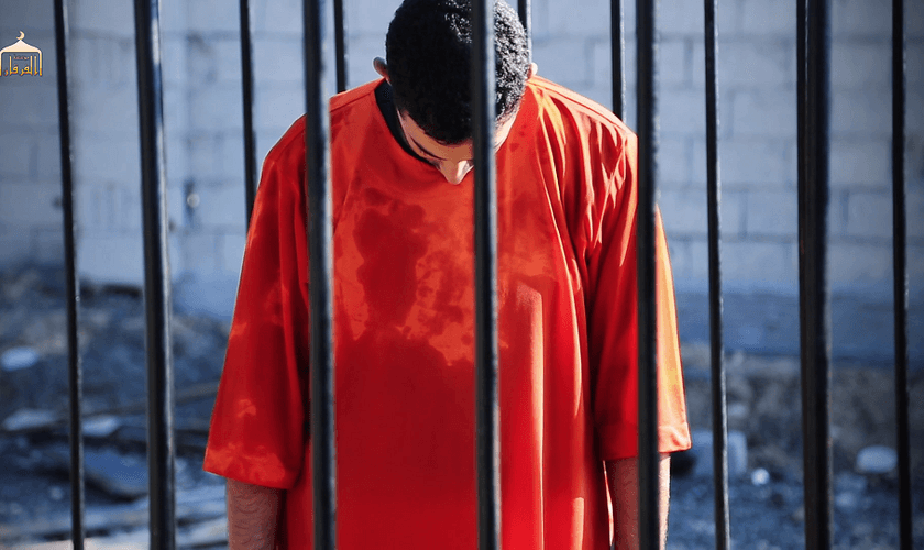 O piloto jordaniano Maaz al-Kassasbeh foi queimado vivo pelo Estado Islâmico em 2015. (Foto: Reprodução)