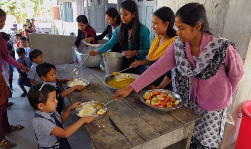 O governo indiano está reprimindo as instituições de caridade estrangeiras “ameaçadoras”. (Foto: Compassion International).