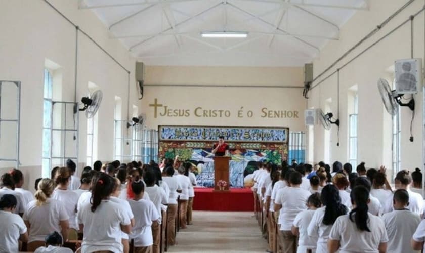 Inauguração do templo na Penitenciária Feminina de Sant’Ana, em São Paulo. (Foto: Igreja Universal do Reino de Deus)