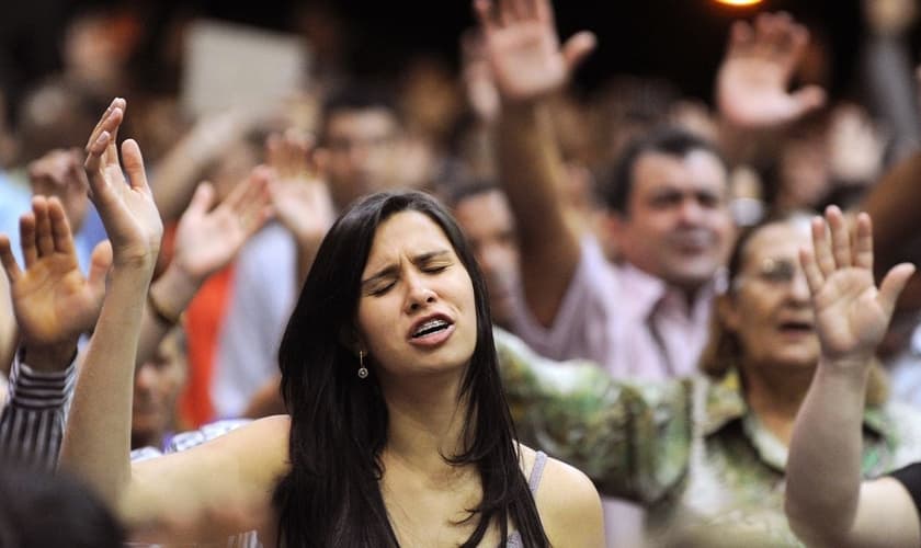 Uma nova organização religiosa é aberta por hora no Brasil. (Foto: AFP/Getty Images)