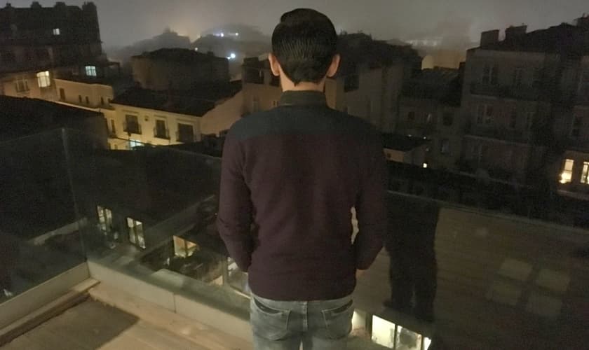 Bashir Mohammad defendia a milícia islâmica Frente Al-Nusra, na Síria. (Foto: Patrick Kingsley/The New York Times)