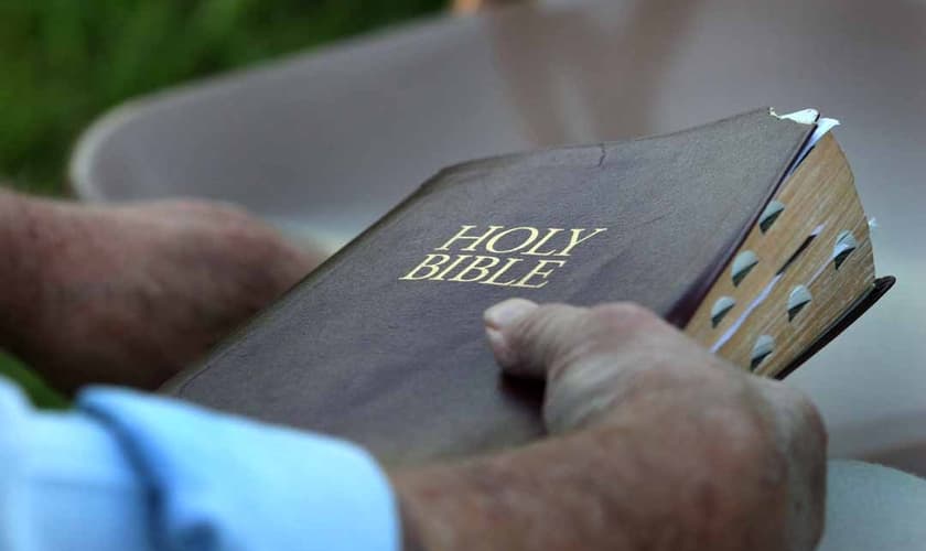 Bíblia em inglês. (Foto: Barabbas Road Church)