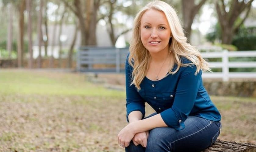 O bombeiro Cameron fez o pedido de casamento em 2015. (Foto: