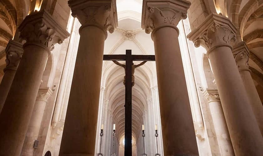 Imagem ilustrativa. 23% dos cristãos britânicos não acreditam na ressurreição de Cristo. (Foto: Getty Images)