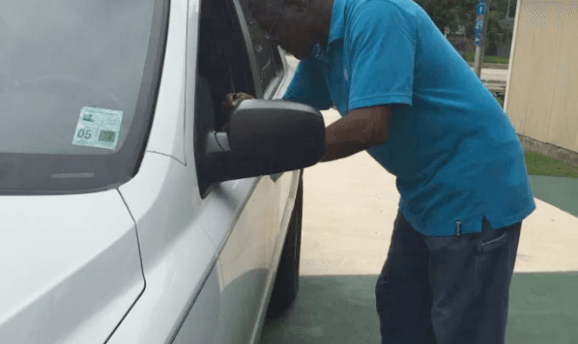 O objetivo da igreja é alcançar pessoas que estão distantes da fé. (Foto: Reprodução)