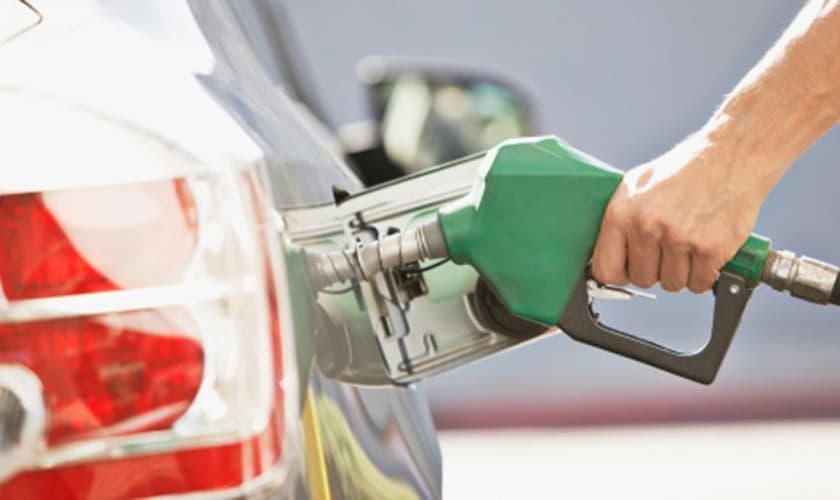 Igreja oferece combustível grátis aos motoristas da cidade de Detroit, em Michigan. (Foto: Reprodução)