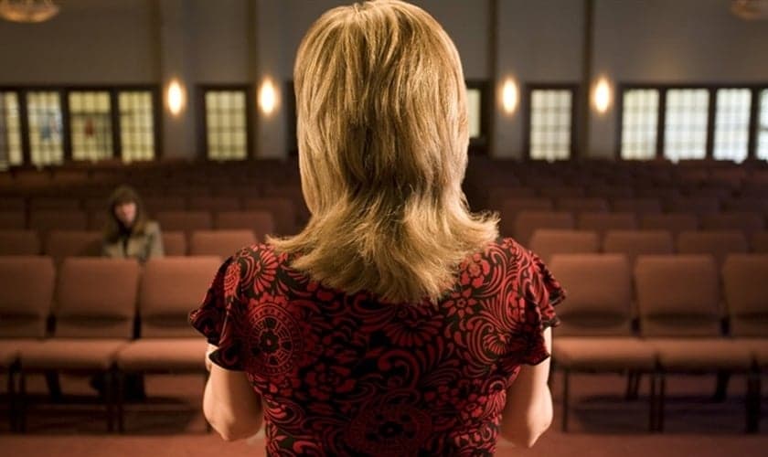 O estudo descobriu que os cristãos universitários são mais propensos a orar diariamente. (Foto: Reprodução).