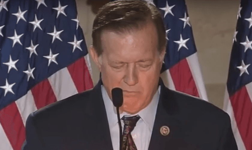 Weber passou a implorar aos cristãos da América que se arrependessem de seus pecados. (Foto: Reprodução).