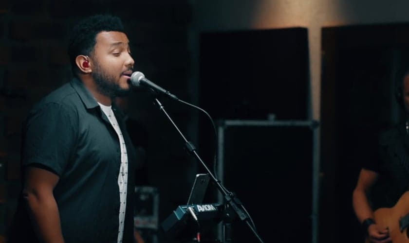 Portas Abertas é uma música lançada em 1987 de autoria de Paulo Cezar. (Foto: Divulgação).