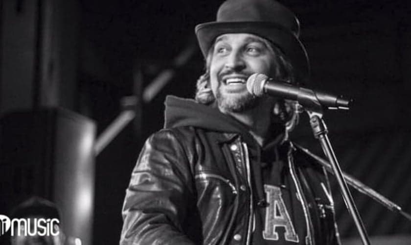 O cantor informou que fará um verdadeiro passeio por sua história na música. (Foto: Divulgação).