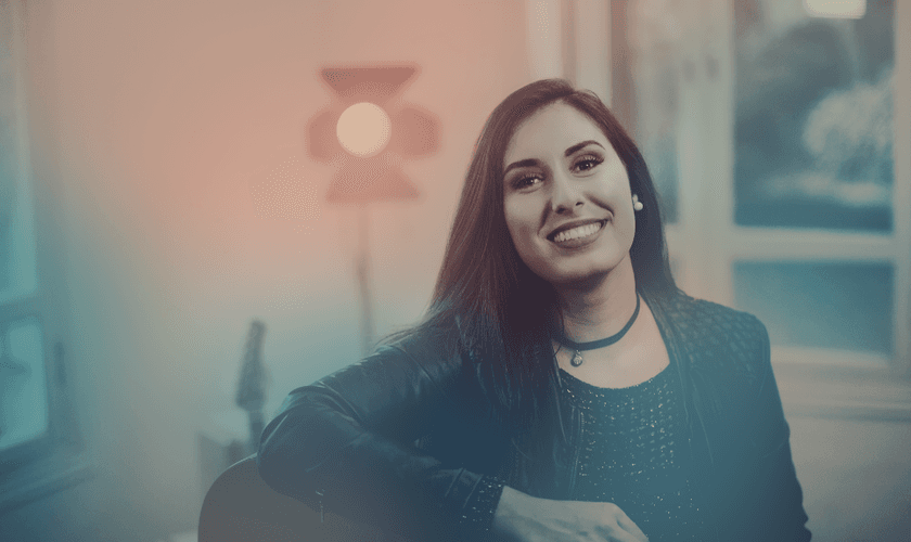 Thaiane, que também é a compositora de suas canções, gravou o seu primeiro trabalho independente aos 6 anos. (Foto: Divulgação).