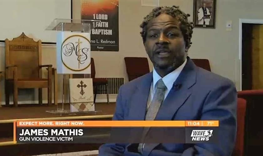 Pastor James Mathis. (Imagem: Wave News)