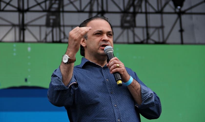 Roberto de Lucena é deputado federal pelo PV - SP e pastor da Igreja O Brasil para Cristo. (Foto: Divulgação)