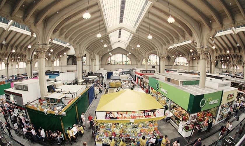 O sanduíche de mortadela pode ser encontrado no Mercadão, no centro histórico de São Paulo. (Foto: JustLia)