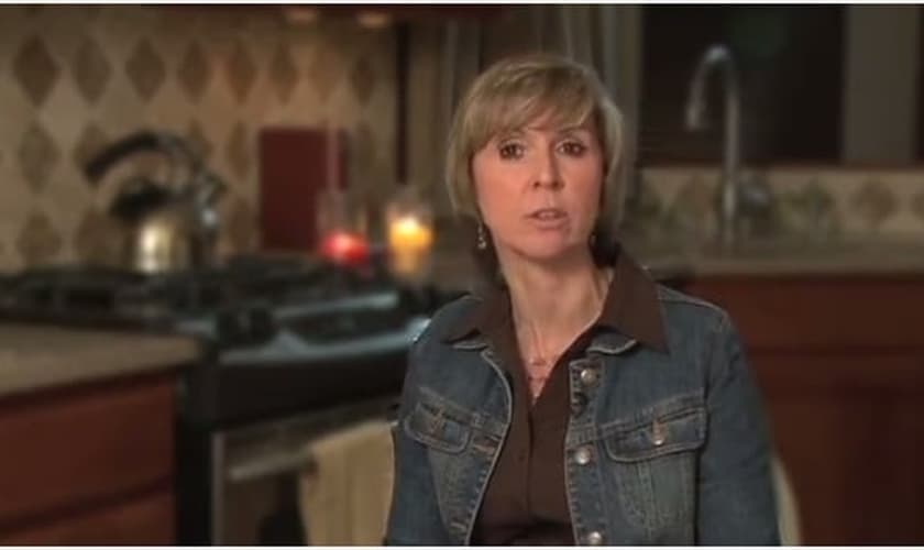 Christa March hoje dirige uma organização para acolher mães adolescentes e combater o aborto. (Foto: Facebook)