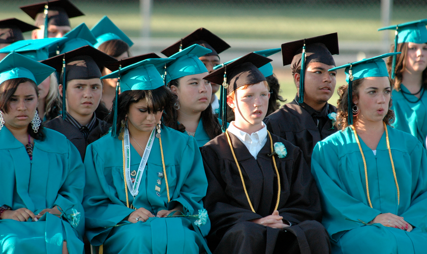 Estudantes da oitava série em cerimônia de formatura da Waterford Middle School. (Foto: John Patten/Flickr)