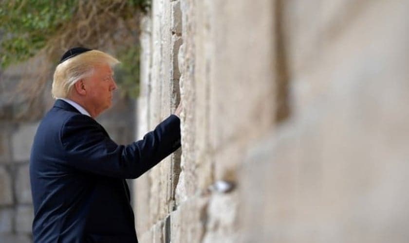Donald Trump visita o Muro das Lamentações, na Cidade Velha de Jerusalém. (Foto: AFP/Mandel Ngan)