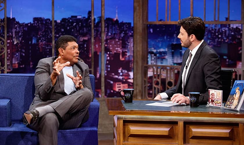 O apóstolo Valdemiro Santiago foi recebido no programa The Noite por Danilo Gentili. (Foto: Gabriel Cardoso/SBT)