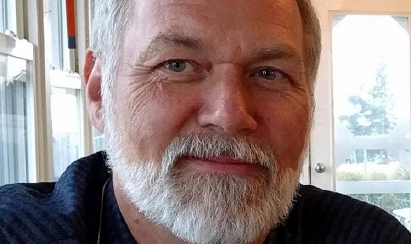 O pastor Scott Lively, conhecido por sua posição pró-família, viajou para o Uganda em 2002 e 2009. (Foto: Reprodução).