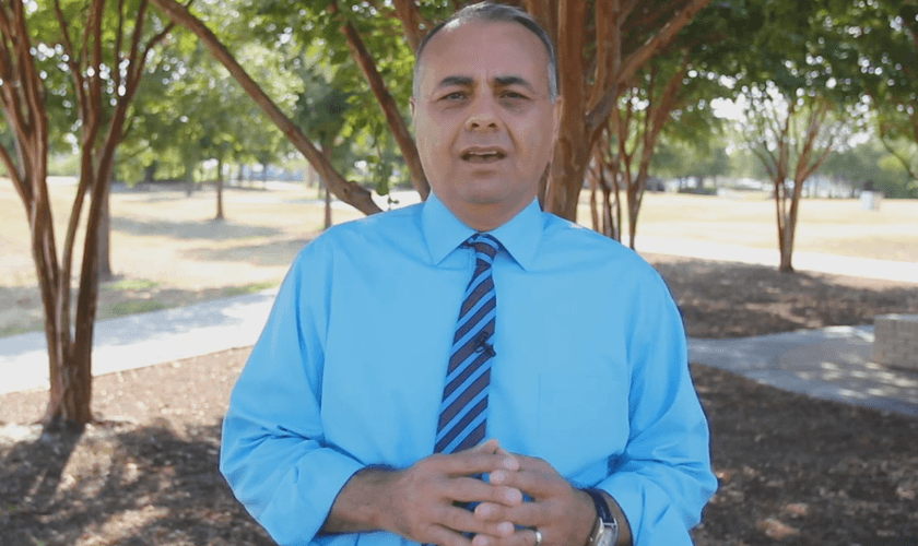 Dawood, que fugiu do Iraque durante a guerra em 1982, é diretor da World Refugee Care e pastor da Igreja Árabe de Dallas. (Foto: Reprodução).