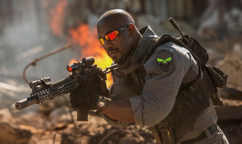 Adeleke teve sua vida transformada ao ler a Bíblia na prisão. (Foto: Reprodução).