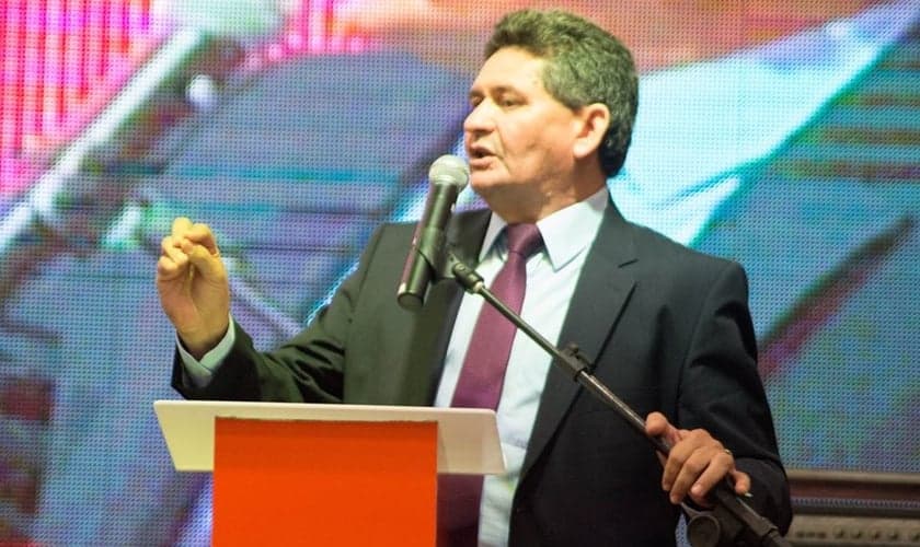 Pastor Francisco Everton durante a abertura da Expoevangélica 2016. (Foto: Divulgação)