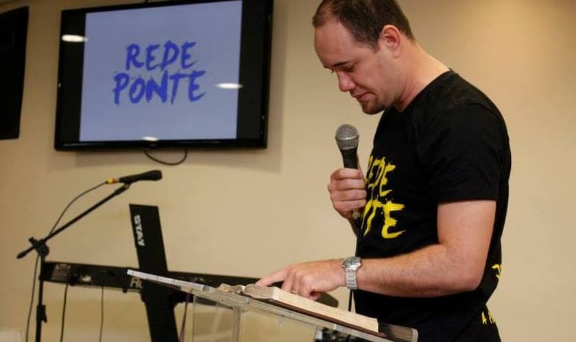 Mário Diniz é pastor em Belo Horizonte e ministro de louvor. (Foto: Reprodução).