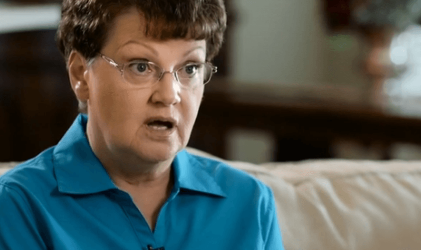 Emily teve um bloqueio em sua aorta, fazendo com que seu coração parasse por 10 minutos. (Foto: Reprodução).