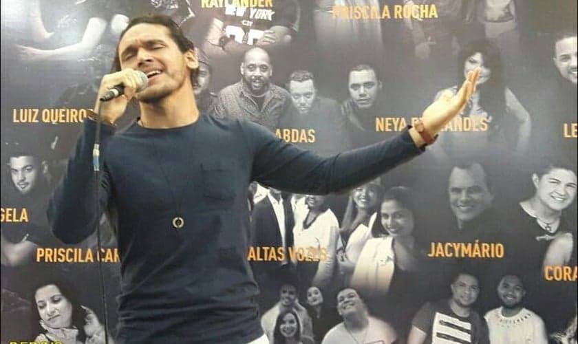 O cantor ministrou durante a Expoevangélica 2017, em Fortaleza (CE). (Foto: Reprodução/Facebook).