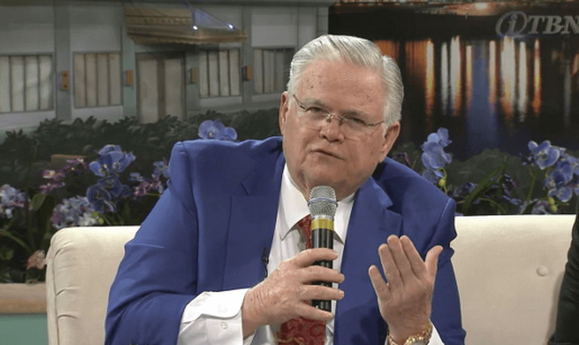 Pastor John Hagee elaborou um estudo sobre a relação das luas de sangue com o fim dos tempos. (Foto: Patheos)