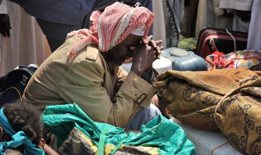 O muçulmano foi impactado pelo exemplo dos cristãos. (Foto: Reuters).