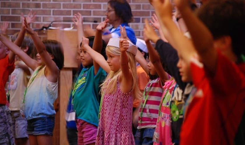 A Escola Bíblica de Férias é uma prática de diversas igrejas evangélicas em todo o mundo. (Foto: The Independent)