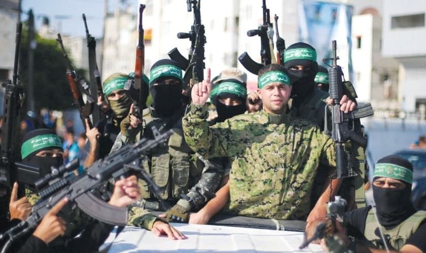 Terrorista do Hamas recebem salário da Autoridade Palestina, quando são presos por suas ações criminosas. (Foto: Jerusalém Post)
