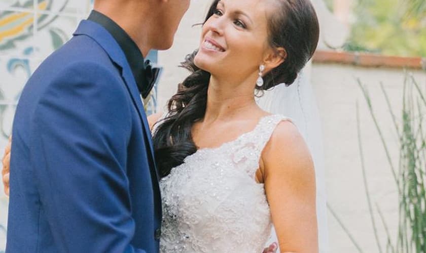 Brittni De La Mora decidiu abandonar a prática sexual até o dia de seu casamento. (Foto: Reprodução/Facebook)