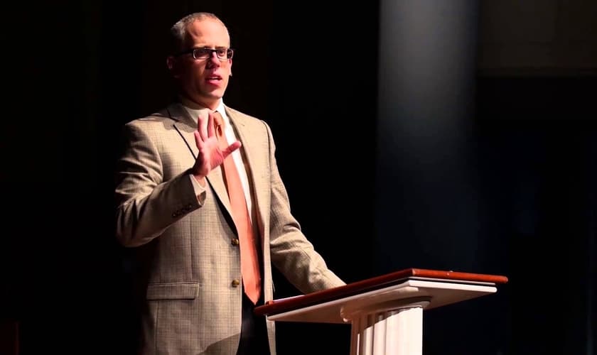 O pastor é autor de livros como "Brecha em Nossa Santidade". (Foto: Reprodução).