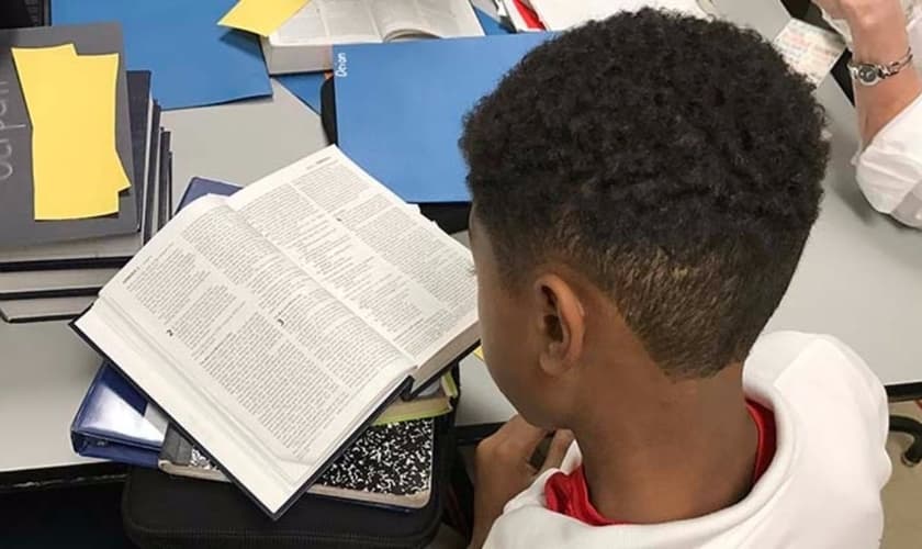A organização "Bíblia nas Escolas" busca incentivar instituições de ensino a estabelecerem um programa optativo de ensino das Escrituras. (Foto: Bible in the Schools)