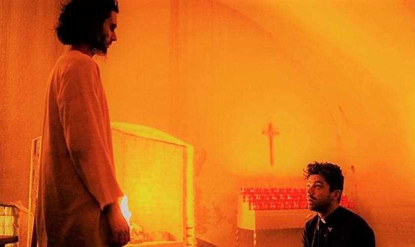 Cena da série 'Preacher', na qual o personagem principal se encontra com Jesu. (Imagem: AMC)