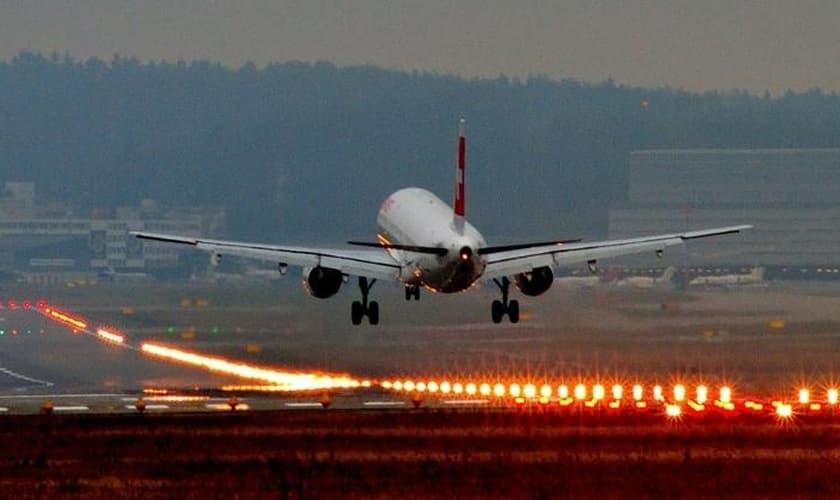 Experientes pilotos brasileiros provam que voar é seguro. (Foto: Kuhnumi/Creative Commons)