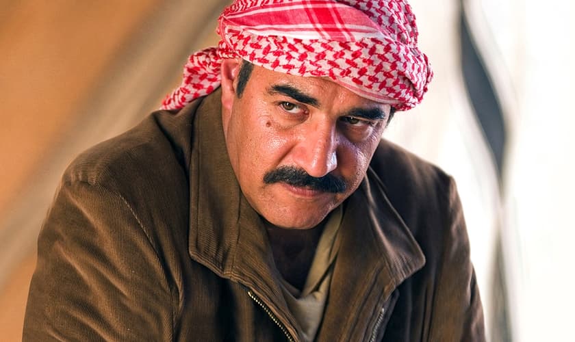 Saddam Hussein foi enforcado em 2006, condenado pelo assassinato de 148 xiitas. (Foto: Reprodução/HBO)