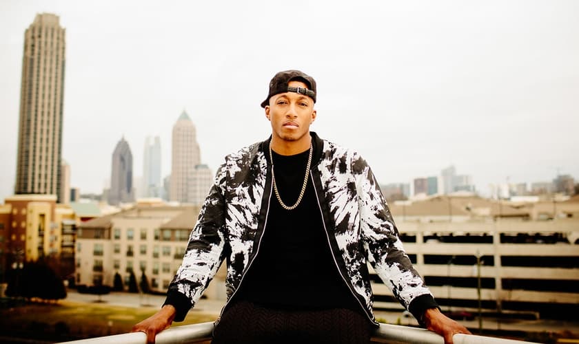 Lecrae e Andy Mineo impediram uma transexual de cometer suicídio em uma ponte de Nova York. (Foto: Reprodução)