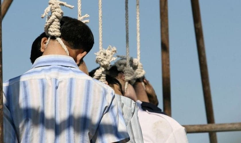 Cerca de 71 países ainda adotam leis de blasfêmia. (Foto: Reprodução).