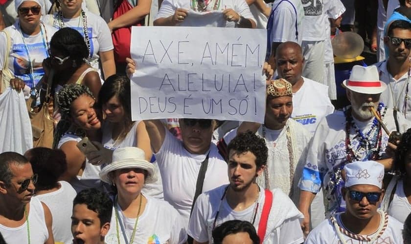 Representantes de matriz africana pedem fim da intolerância religiosa. (Foto: Maíra Coelho/Agência O Dia)