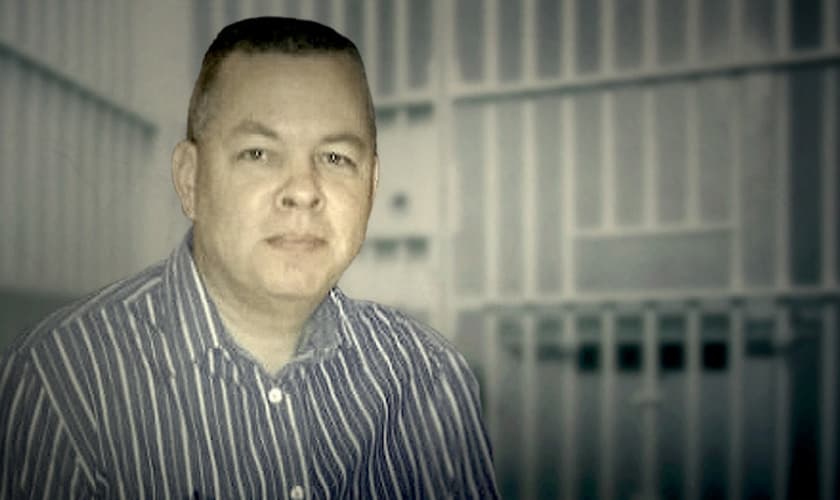 A música destaca sua firme fé apesar da dor física e psicológica. (Foto: Reprodução).