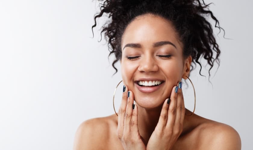 O colágeno fortalece o cabelo, as unhas, os ossos e articulações. (Foto: Youngoldman/Thinkstock/Getty Images)