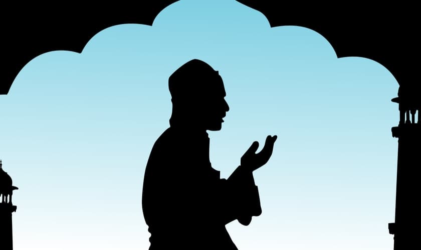 Muçulmano fazendo oração. (Foto: huffingtonpost.com)