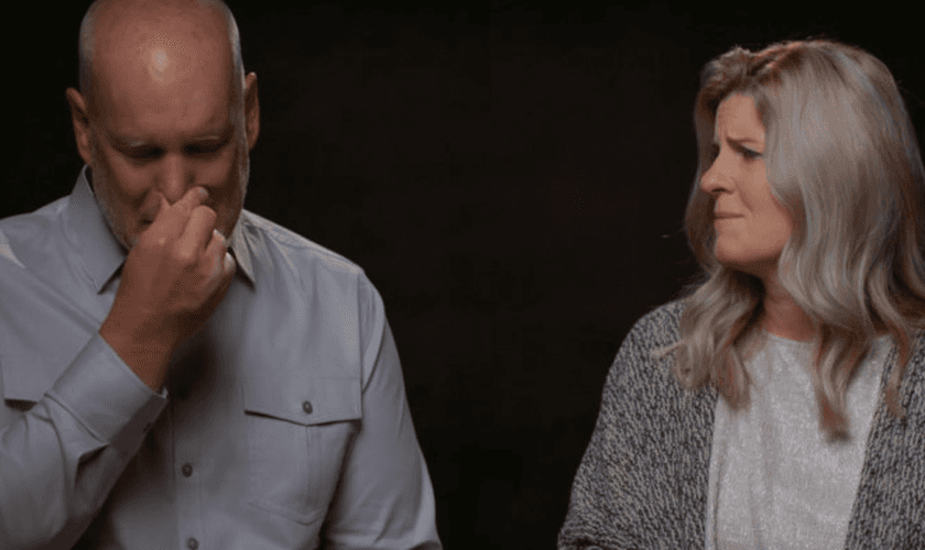 Agora o casal está mais forte e juntos testemunham a vitória. (Foto: Reprodução).