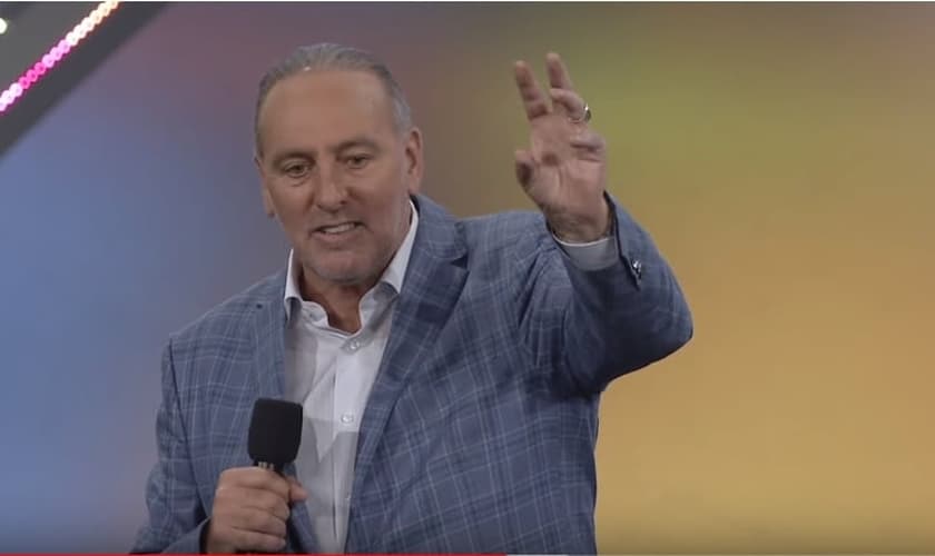 Pastor Brian Houston é o fundador da Igreja Hillsong, na Austrália. (Imagem: Youtube)