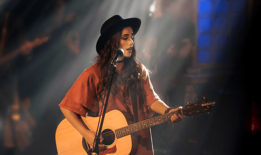 O DVD e CD “Pra Te Contar os Meus Segredos” conta com doze músicas, sendo cinco delas inéditas. (Foto: Divulgação).