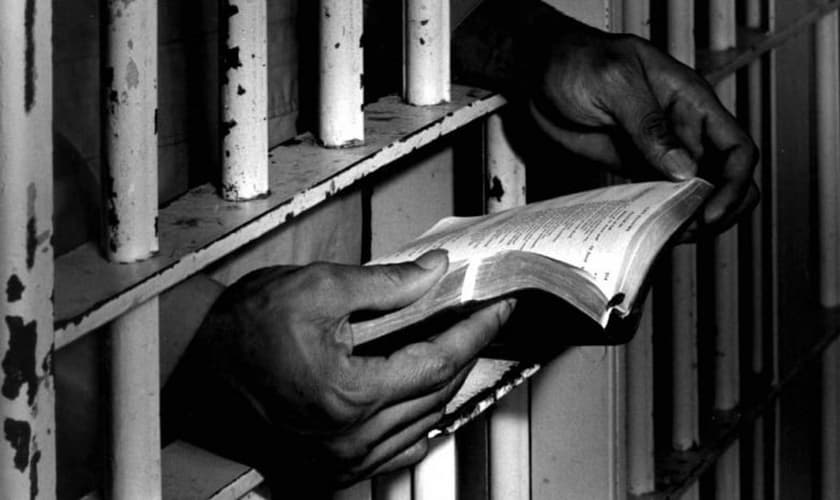 Os cristãos estão sendo condenados por pregar o Evangelho. (Foto: Reprodução).